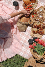 Easter Picnic + Hot Cross Buns