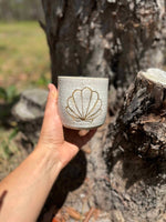 SHELL CERAMIC MUG