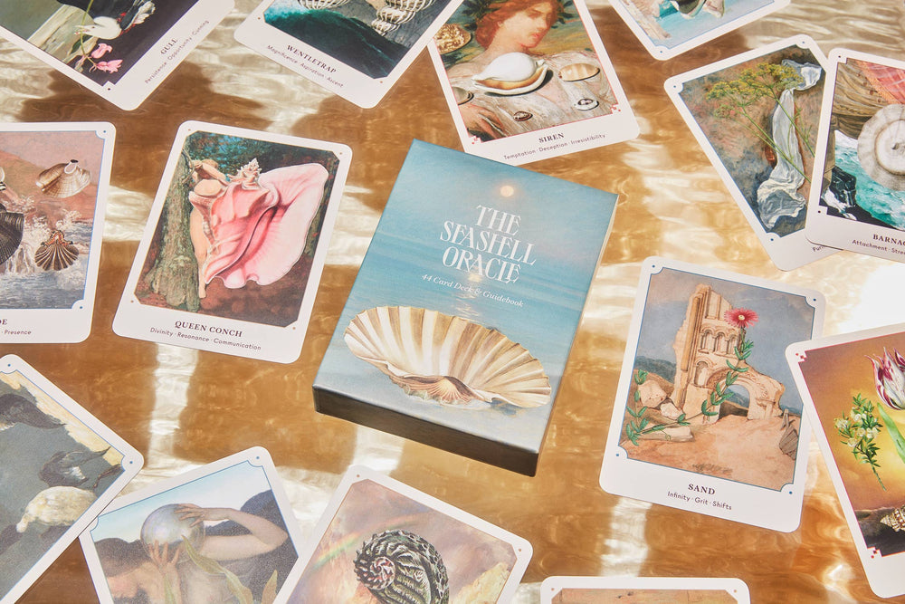 THE SHELL ORACLE: 44 CARD DECK AND GUIDE BOOK