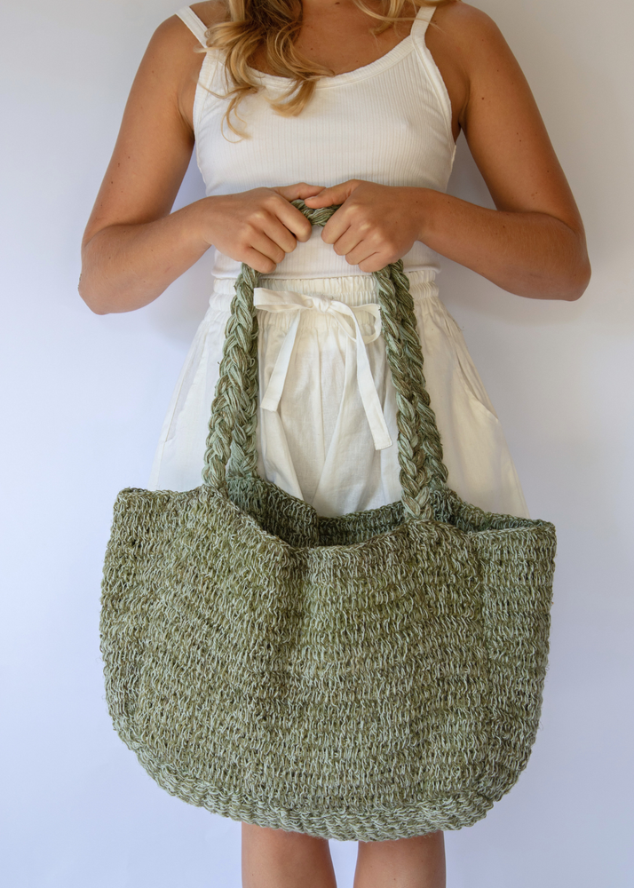 ARTISAN HANDWOVEN TOTE // ALOE