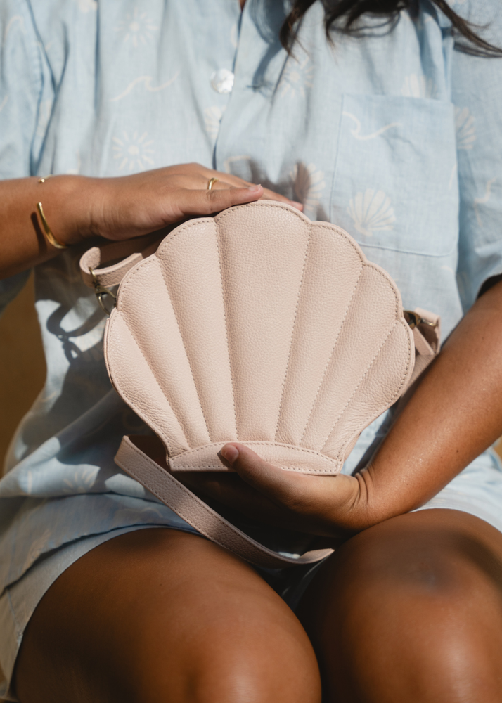 KOA SEASHELL HANDBAG // TEXTURED CREAM