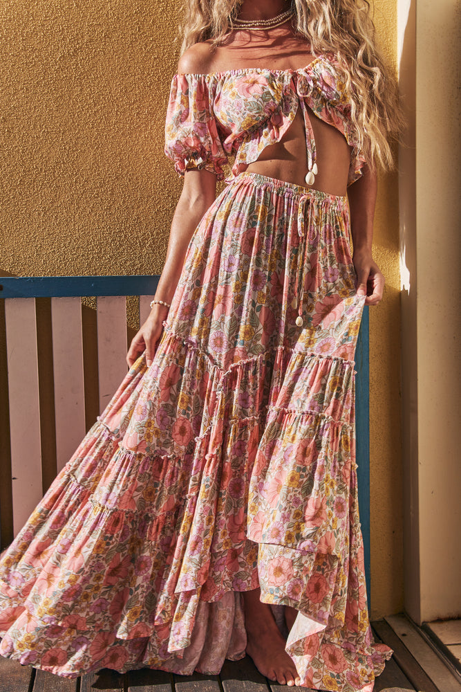Postcards from Paradise Crop - White floral