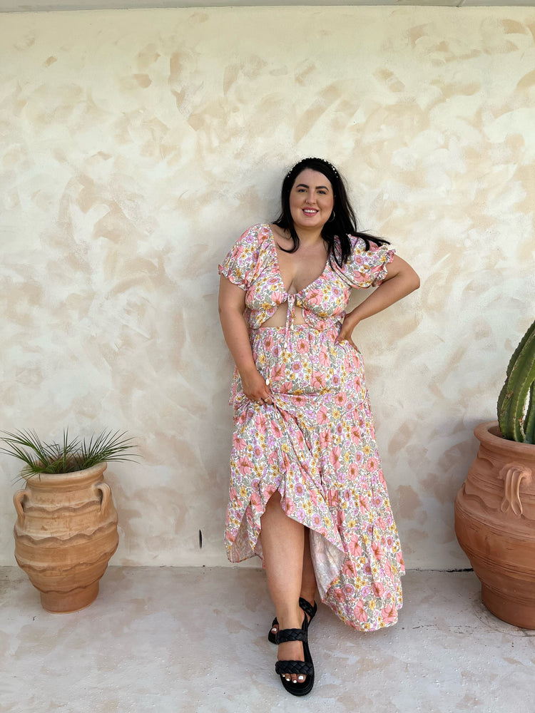Postcards from Paradise Crop - White floral